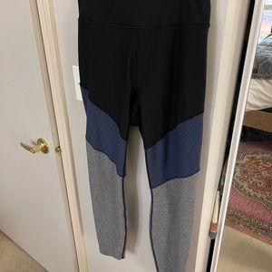 Outdoor Voices 7/8 leggings size L